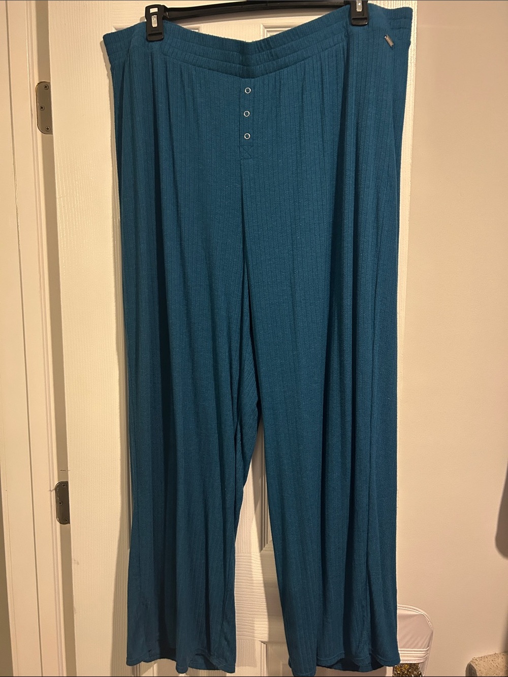 MAKE OFFER! This Is Teal-ly Cute! Soft Teal Wide-Leg Ribbed Pants